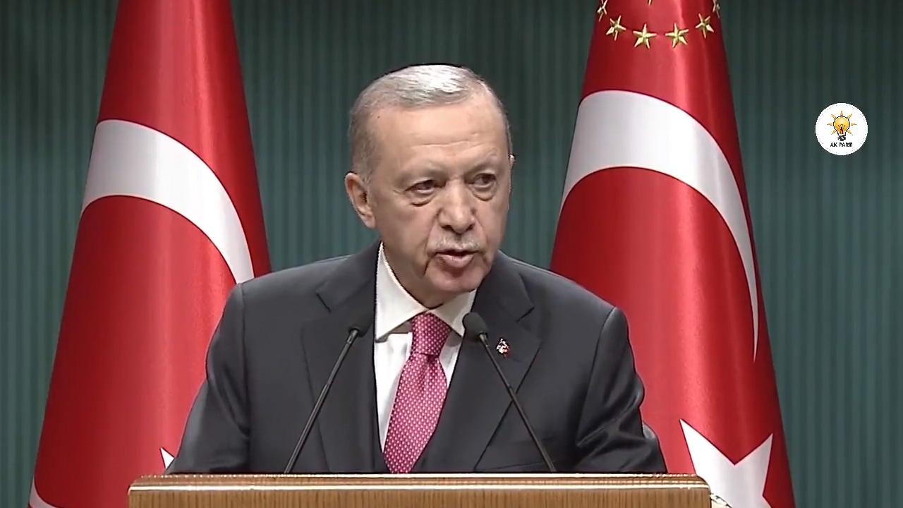 Cumhurbaşkanı Erdoğan: Seçimlerin 14 Mayıs’ta yenilenmesi kararını imzalamış bulunuyorum